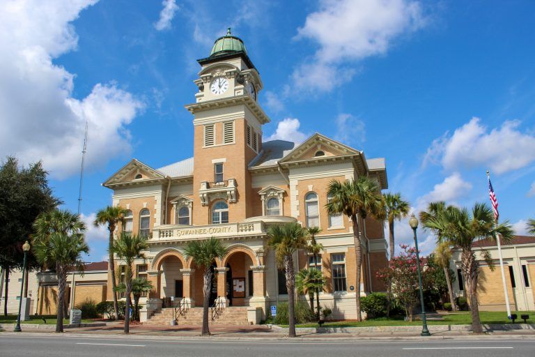 Suwannee County Courthouse